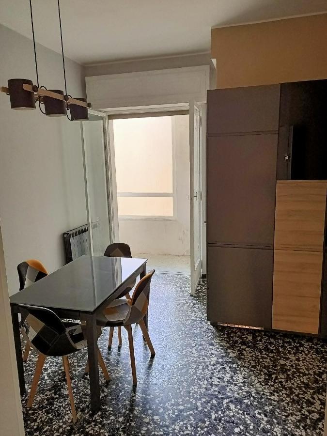 La Casa di Noemi Appartement Savona Buitenkant foto