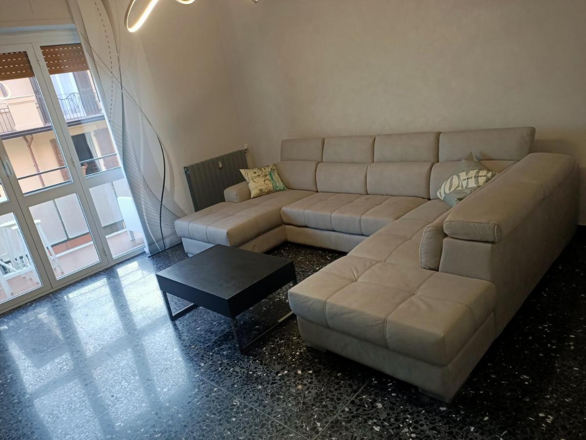 La Casa di Noemi Appartement Savona Buitenkant foto